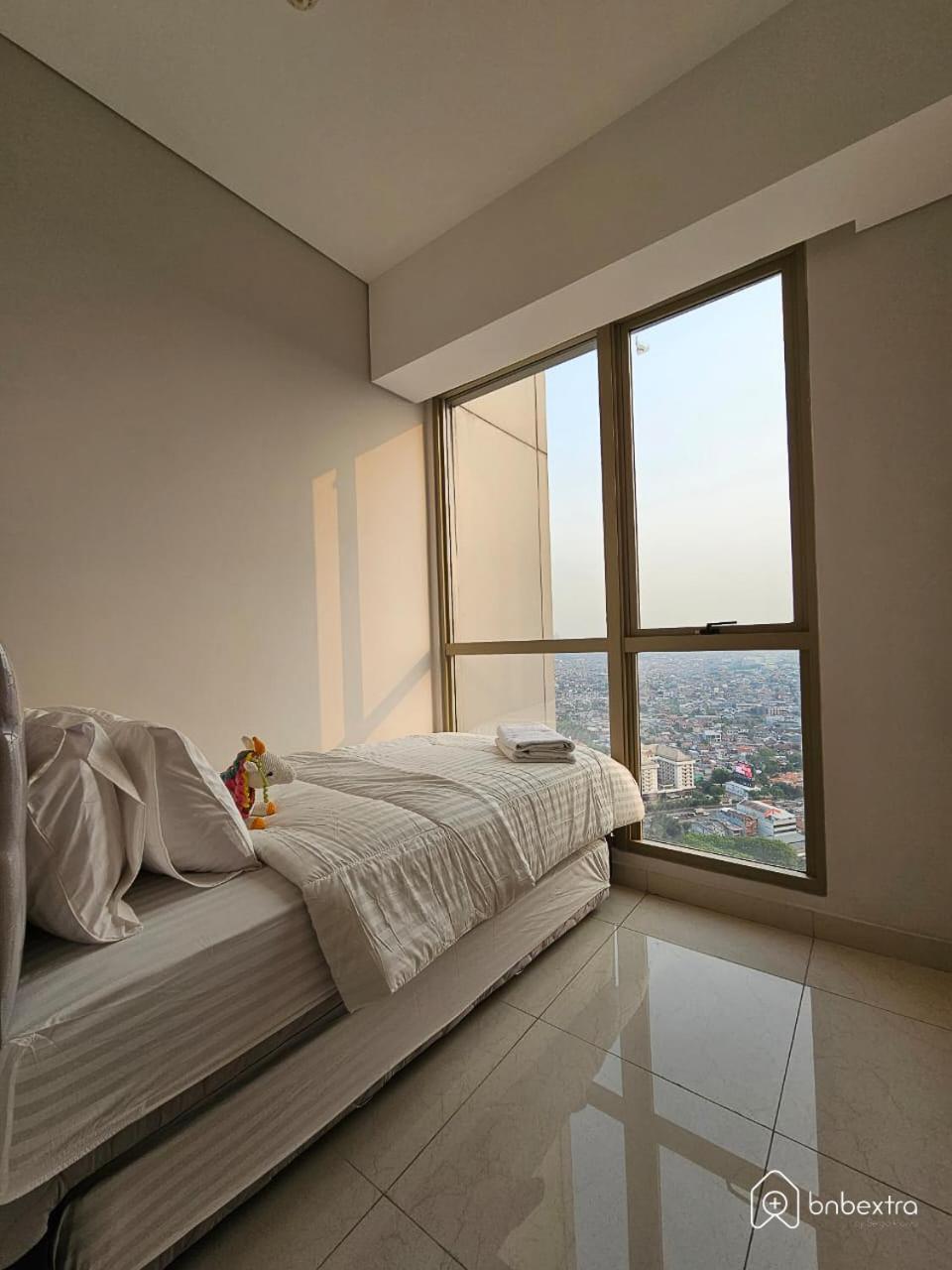 3Br Flat In Taman Anggrek Residence Dżakarta Zewnętrze zdjęcie